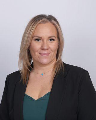 Melissa Meneses - Dickson Realty