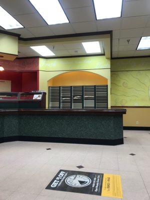 The final resting place of your beautiful pizza pie before it goes home with you. It's like a nursery for pizzas.