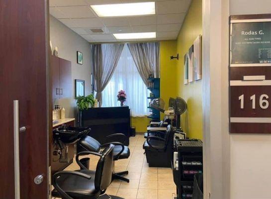 Abenezer Hair Studio