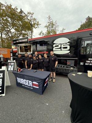Burger 25 Food Truck