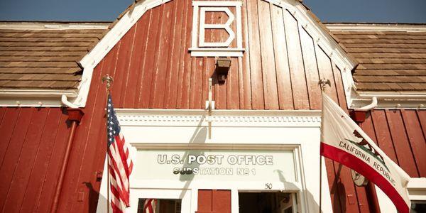 Brentwood Country Mart