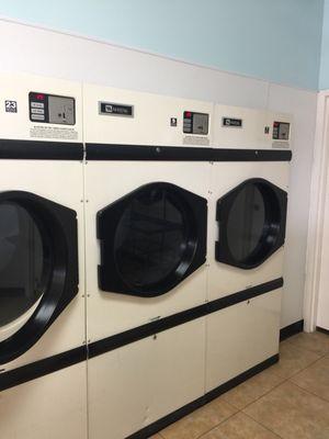 Highway 6 Washateria