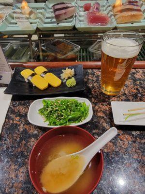 Tomago & Seaweed salad with a twister creek!
Chefs kiss