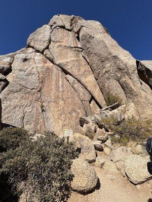 Tom's Thumb Trailhead