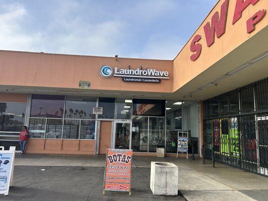Front of laundromat