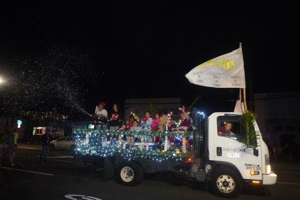 Welcome to the KALIHI Christmas parade *11/29/24