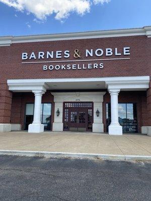Barnes & Noble Booksellers