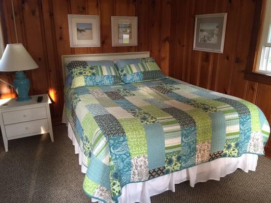 Pines Motel On Lake Erie