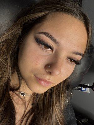 Volume lash extensions with a brow shape up & wax + tint
