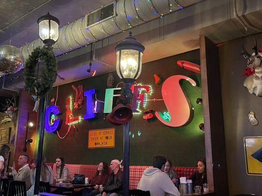 Cliff's Dive Bar & Grill