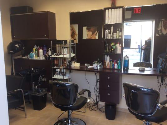 Members and Non Member Welcome Offer high quality styling services for everyone in the family at affordable prices.