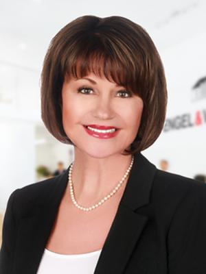 DeeDee Nutt - Engel & Volkers