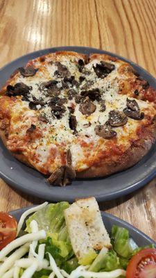 Mushroom pizza