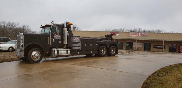 James Gang Towing & Heavy Duty Wrecker Service