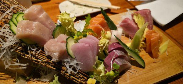 Miyabiya Sushi & Grill