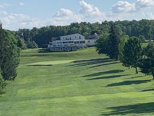 Coming down the backstretch towards the Greenview Restaurant