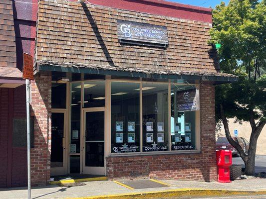 Coldwell Banker Award Realtors