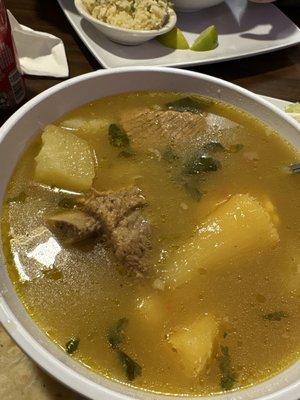 Sopa de res