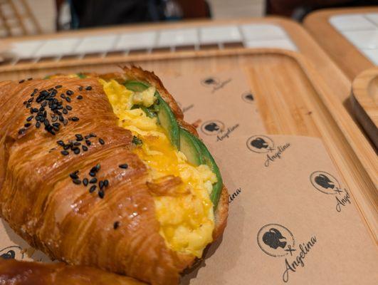 Angelina Bakery Nomad