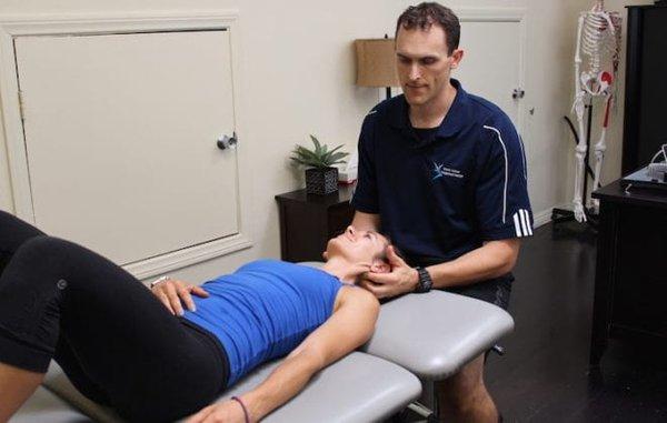 Pain Relief Massage In Santa Monica. Therapist Sam Visnic provides a unique blend of cutting edge soft-tissue techniques for relief.