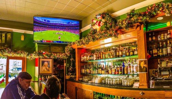 Gino and Carlo - A North Beach Institution since 1942