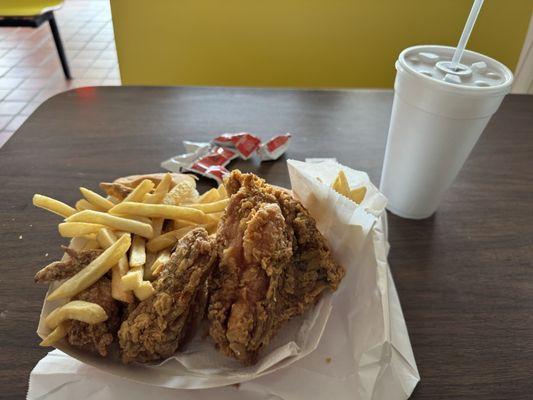 3 piece. They actually gave me 4 pieces.