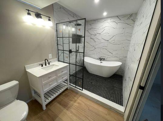 Oscarines & Friends Construction