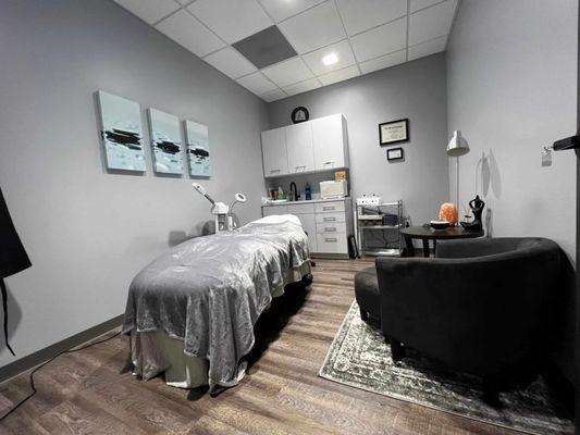 Luxe Salon Suites by Gould’s
