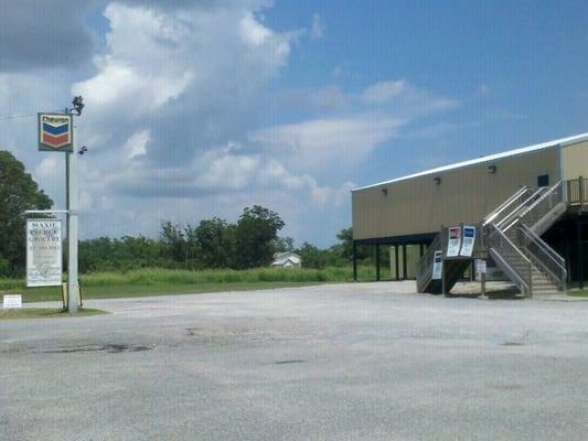 Maxie Pierce Grocery Inc