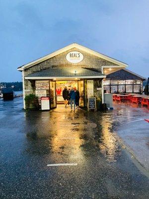 5 minute walk to authentic Lobster Pound!