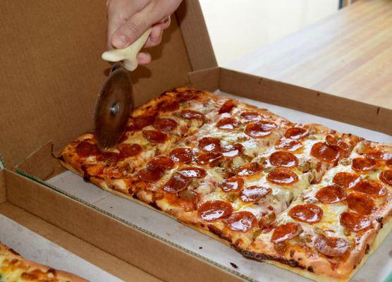 Ianazone's Pizza