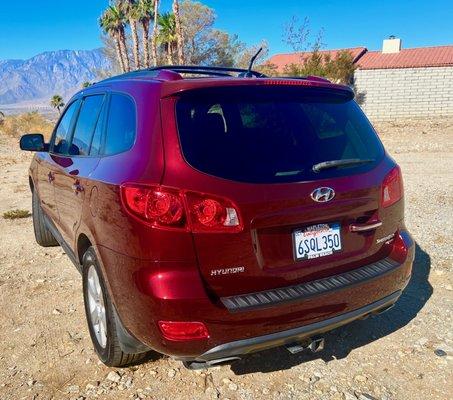 And they gave the car and lights the added spa and beauty treatment - A 2009 Hyundai Santa Fe