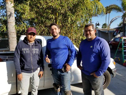 Installation crew, Rafael, Hebert and Omar