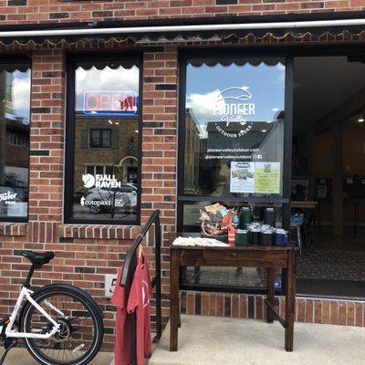 Pioneer Valley Country Store