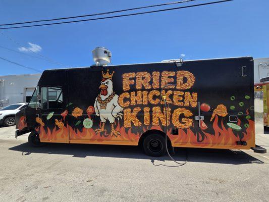 Fried Chicken King Food truck by Smart Food Truck Manufacturer