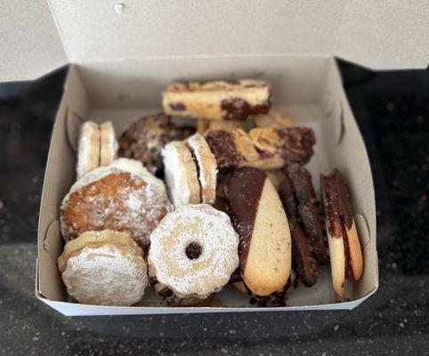 Assorted pound of butter cookies