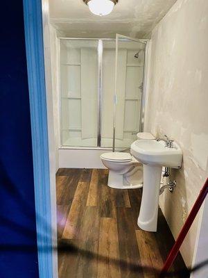 Trim Right Construction