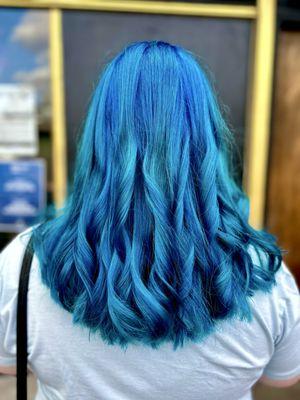 Bold color. Soft blends. Custom cuts our stylists bring your hair goals to life.