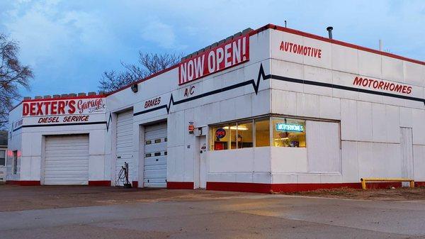 New shop in town with enough room to accommodate all your repair needs.