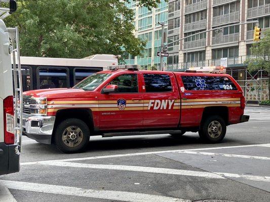 It was a busy morning in the hood for FDNY. 08/14/24