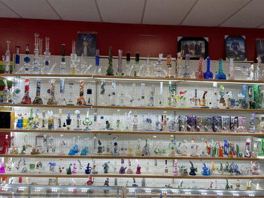 Cliff smoke and vape