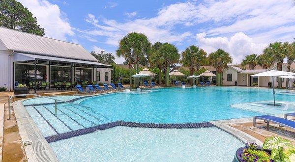 Palms Apartments, The