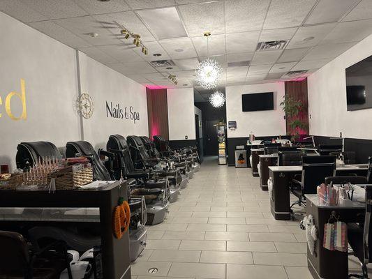 Luxe Nail & Spa