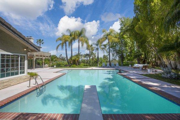 Nicholas Teslik - Pinnacle Estate Properties