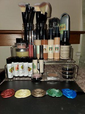 Incredible all natural makeup.. Highly desirable results.