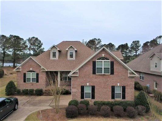 New roof installed using IKO Earthtone Cedar