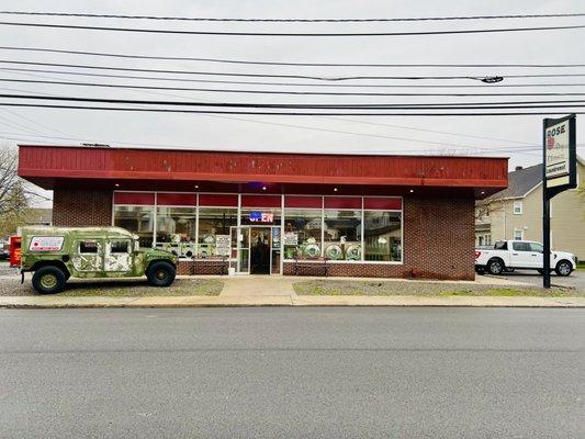 Rose Dry Cleaners & Laundromat