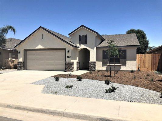 New Expressions 570 S. Cloverleaf St. Porterville, CA 93257