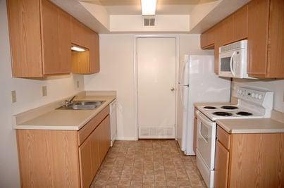 Country Club Vista Apartments