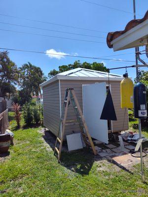 Hip sitting 1 inch off roof with srews